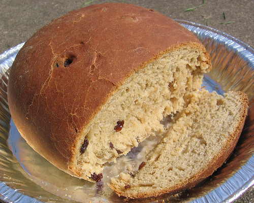 cinnamon raisin bread