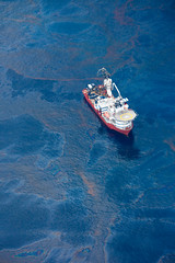tedx-oil-spill-9885