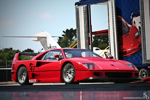 Ferrari F40 LM F40 ready for takeoff