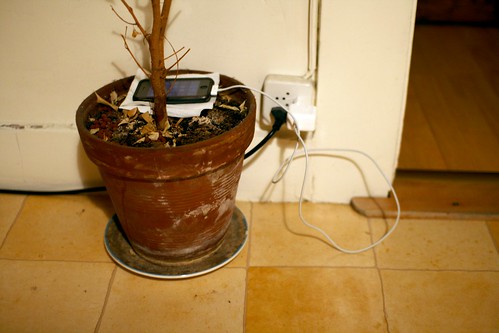 Charging the iPhone