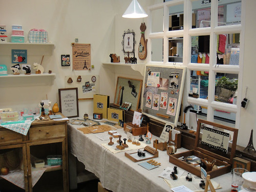 2010DECOLE Gift Show 012