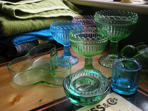 Finnish glass and towels with similar colours