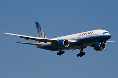 N780UA - 26944 - United Airlines - Boeing 777-222 - 100617 - Heathrow - Steven Gray - IMG_3898