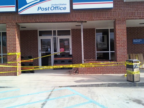 Somebody crashed car into Brooklet Post Office