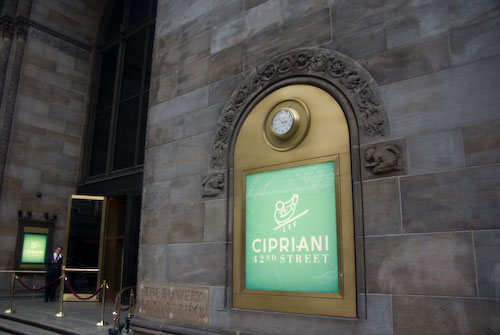A green Cipriani sign
