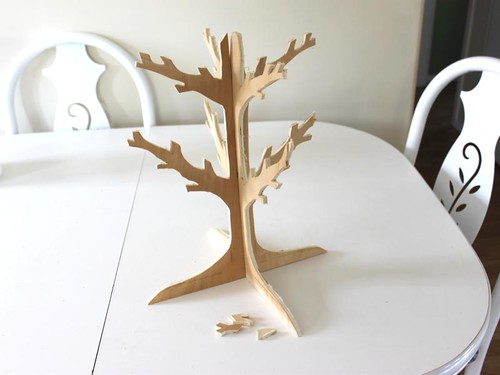 Necklace Tree Standing