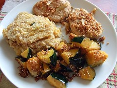 Quinoa crusted chicken cutlets with pepper squash