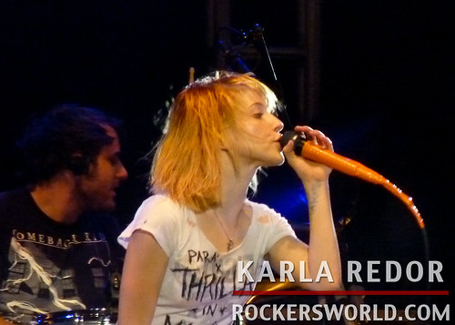 Paramore Live in Manila 1 Seeing Hayley Williams Justin York filling in 