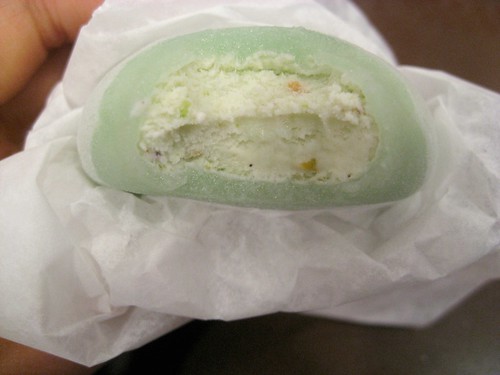 Innards: Pistachio Ice Cream Mochi
