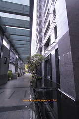 惠宇天青：光影穿廊~與市府綠園道結合