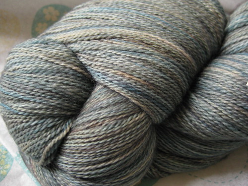 The Woolen Rabbit Whisper Lace Merino, Pussywillow