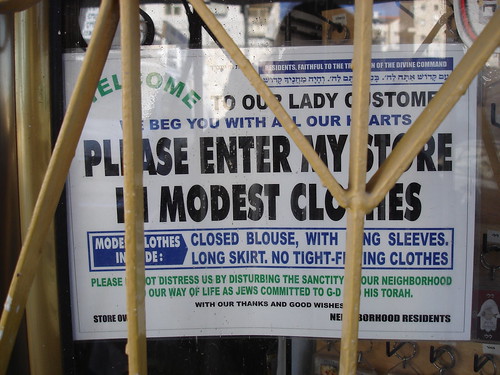 Modesty sign