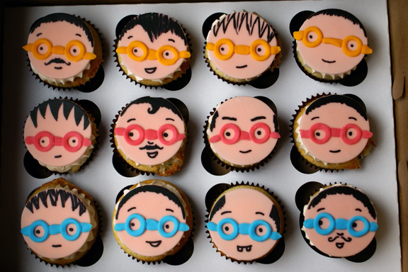 nerd glasses cupcakes!