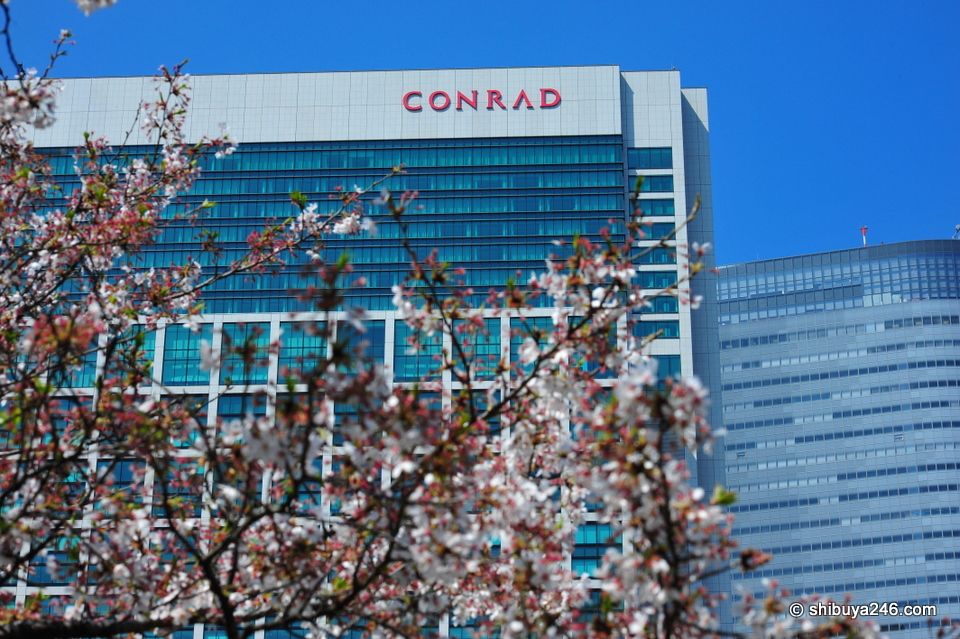 The Conrad hotel at Shiodome gets a wonderful view of the park.
