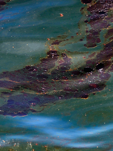 Brennende Öl-Plattform Deepwater Horizon - Öl-Katastrophe im Golf by deepwaterhorizonresponse/cc