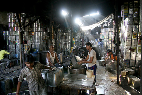 Dharavi recycling oil cans