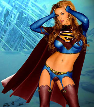 Super Heroína -  poucos corajosos cortejam uma Deusa