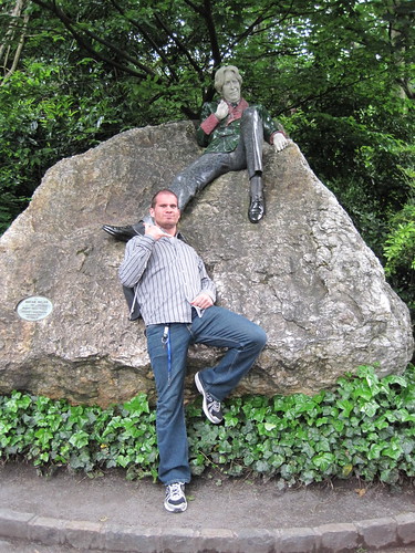 Hanging with Oscar Wilde