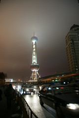 Shanghai misty night 霧の上海・摩天楼