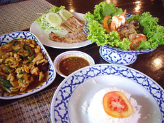 Thai-Food-for-Lunch-Set