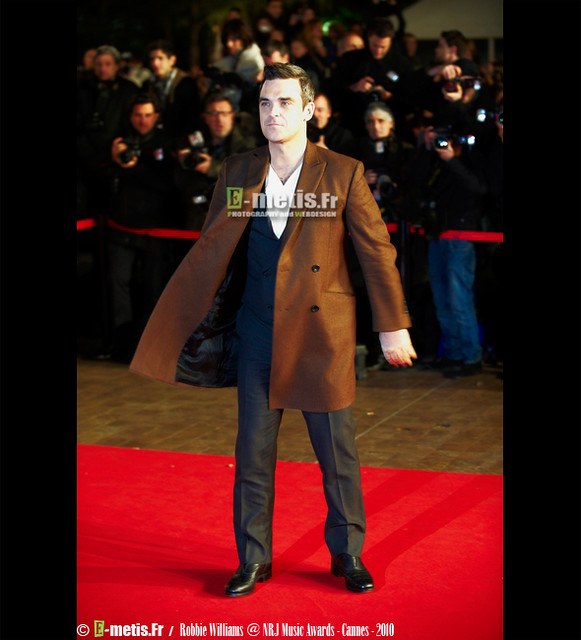 Robbie Williams @ NRJ Music Awards 2010, Cannes by www.e-metis.fr