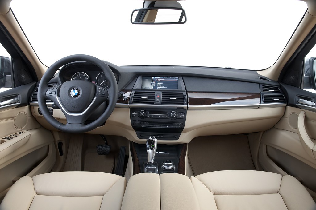 BMW 2011 X5 