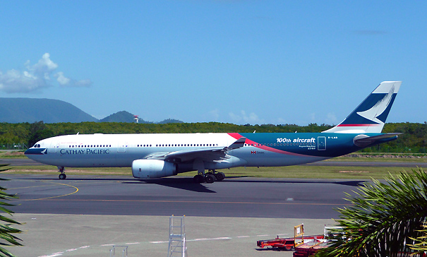 Cathay Pacific A330 (B-LAD)