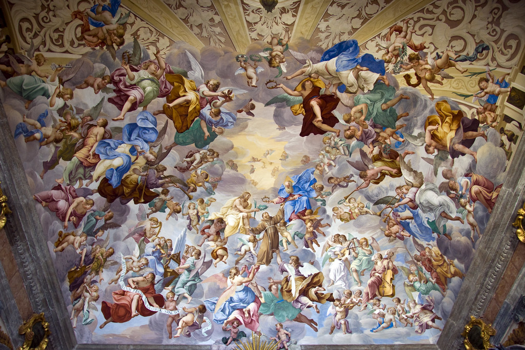 Frescoes on the ceiling (by storvandre)