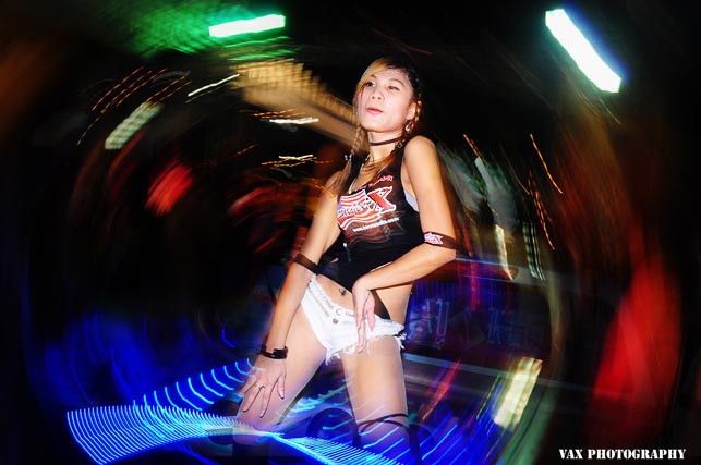 Bangkok Motor show dancing girls 06