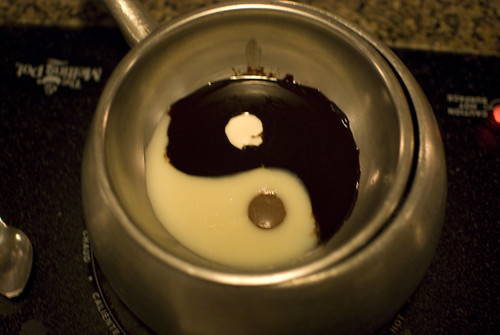 ying yang chocolate
