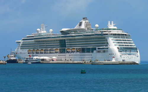 Two of the most impressive features of Jewel of the Seas cruise ship are the