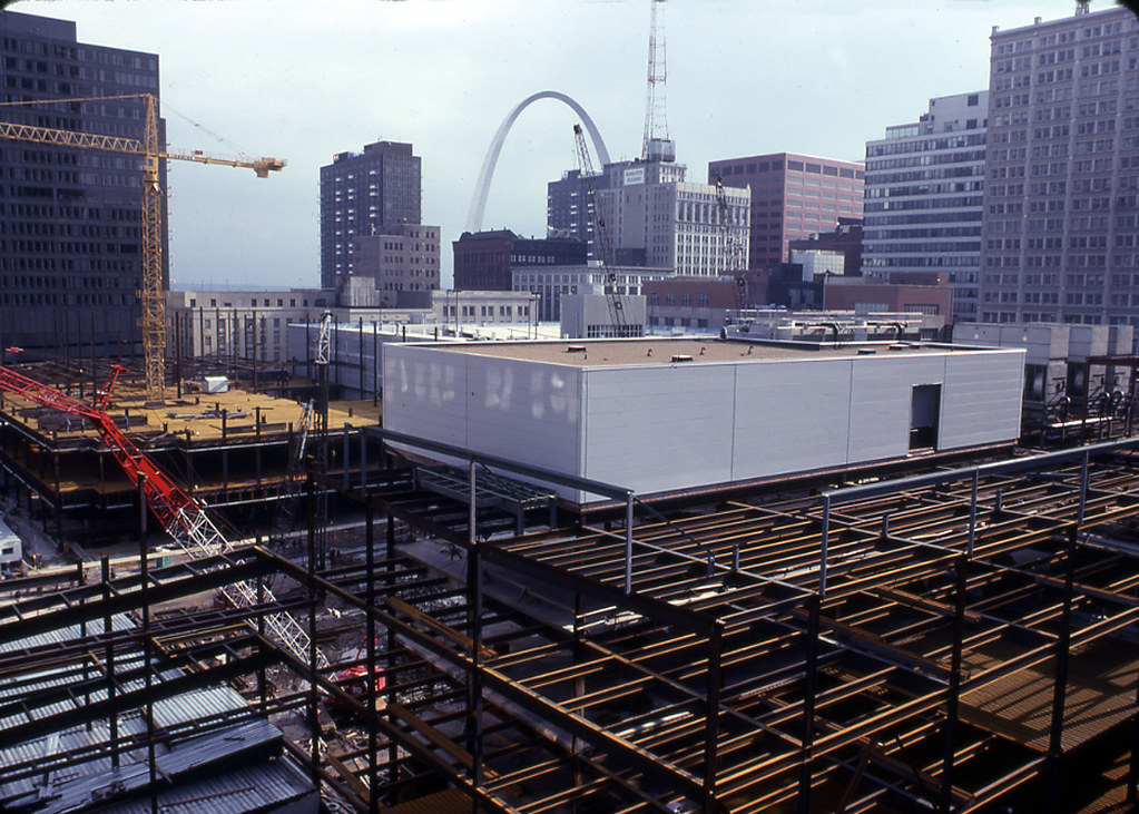 Vanishing STL: St. Louis Centre - Part Three: The Mall Becomes Reality