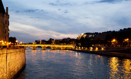 Paint effect at the Seine during sunset