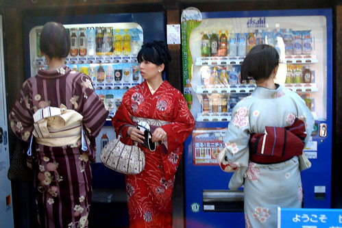 Kimono Vending 2