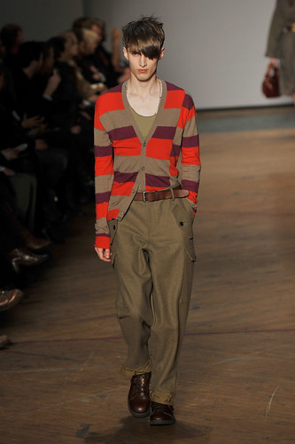 Charlie France3211_FW10_NY_Marc by Marc Jacobs(coutorture.com)