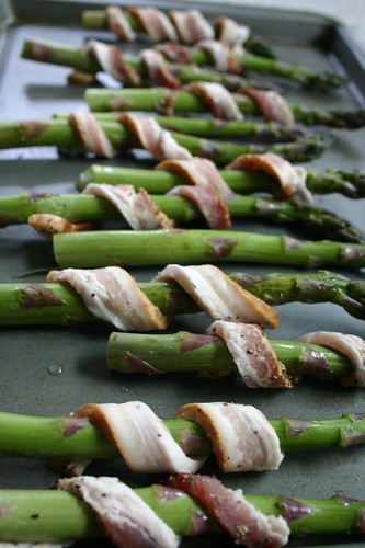 Bacon shawls on the asparagus