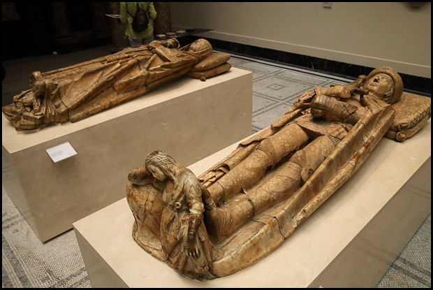 statue-mummie