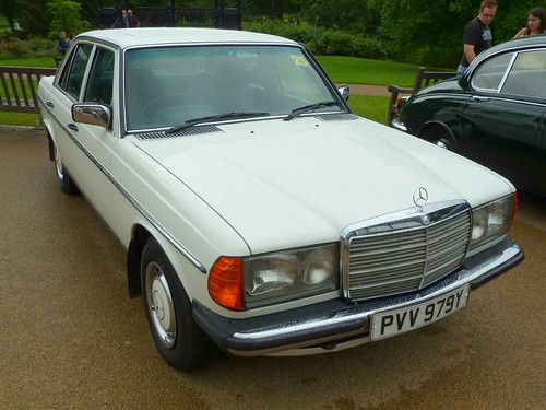 PVV 979Y 1983 MercedesBenz 200 Saloon via Flickr All my pictures that
