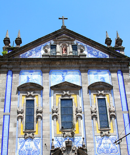 Azuleijo Church