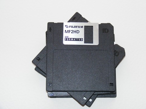 Floppy-Disk-1.44-Mb_FujiFilm-MF2HD_82374-480x360