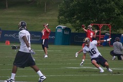 does amendola make airplane noises when he cuts like this?