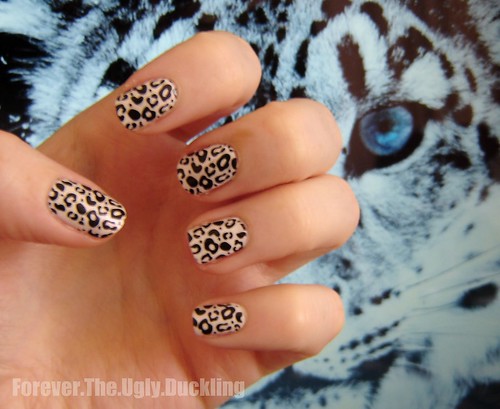  Snow Leopard Nails using Konad