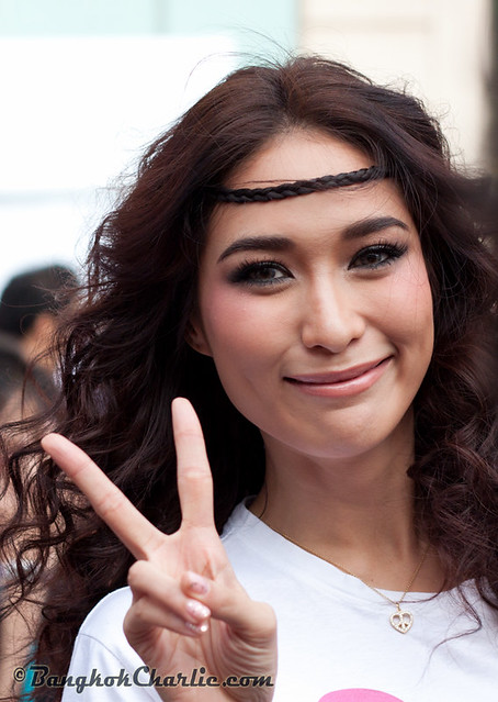 Thai stars: "Ploy" Chermarn Boonyasak