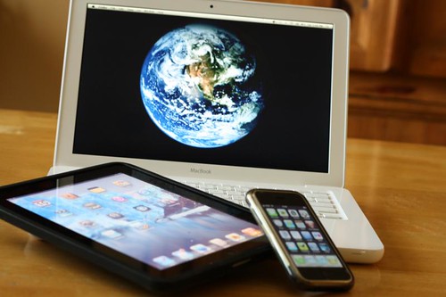 Macbook, iPad, iPhone