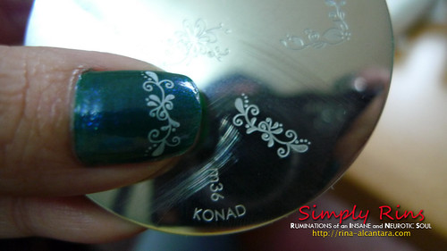 Nail Art - Aqua Green with Konad 02