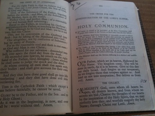 230/365:2010 Holy Communion
