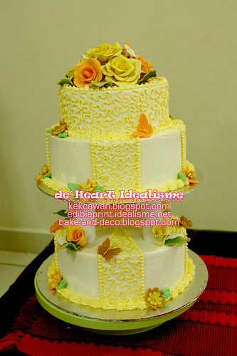 Batch 24 May 2010: Stacked &amp; Tiered Buttercream Wedding Cakes