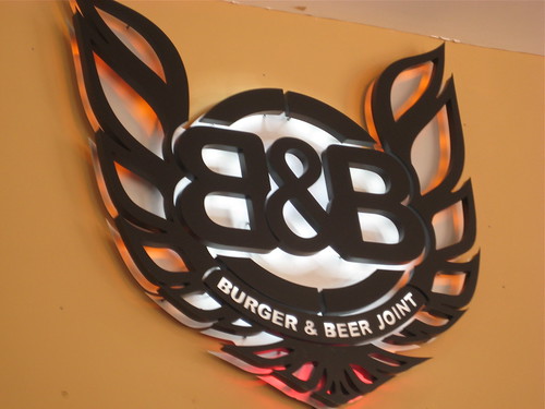 Burger & Beer Joint