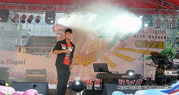 Hong Kong singer, Deep Ng (吴浩康), was the first to perform on stage with a series of Cantopop numbers