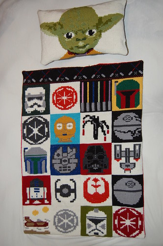 Star Wars pillow and blanket